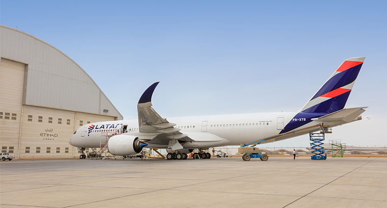 A350 livery painting for LATAM